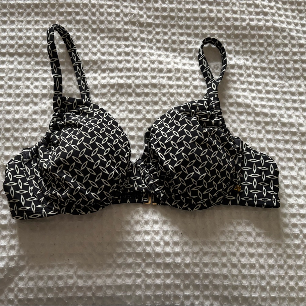 La Vie En Rose Black and White Patterned Bikini Top